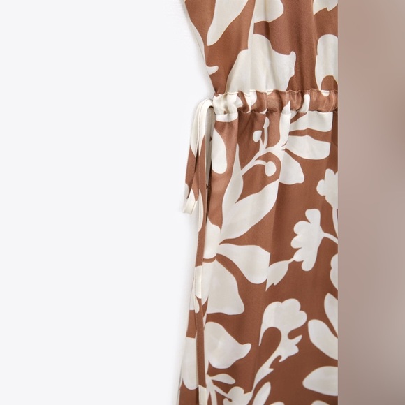 Zara nwt floral printed boho halter satin effect wide leg jumpsuit with chain - Picture 5 of 8